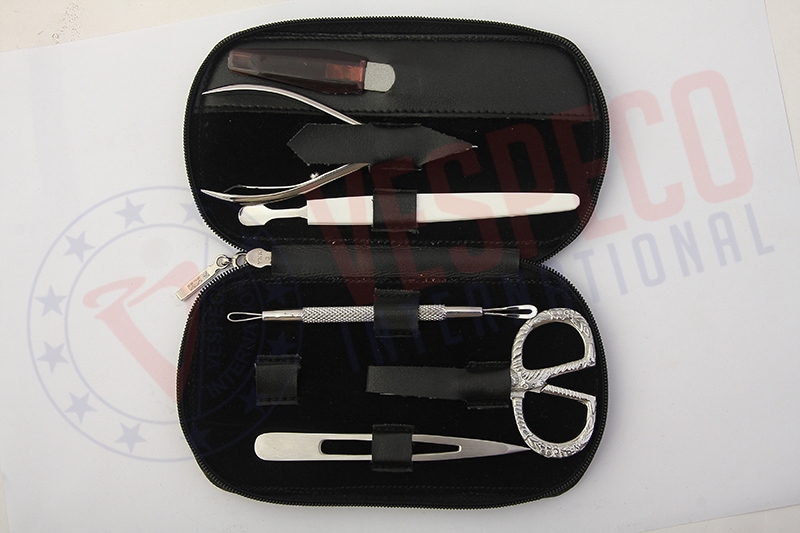 Manicure Pedicure Kits 